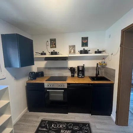 M Und S - Landidyll Am Weiher