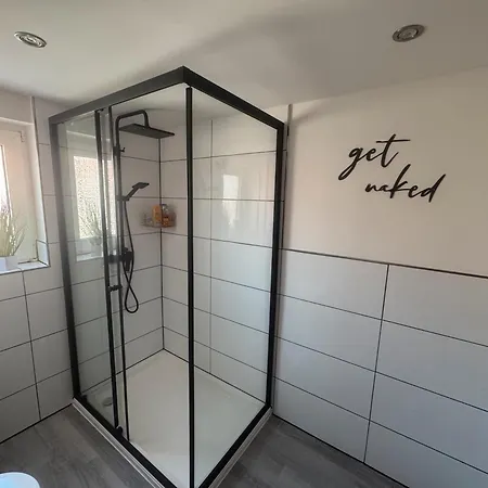 M Und S - Landidyll Am Weiher